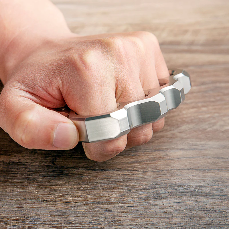 Knuckle Duster For Self Defense - Cakra EDC Gadgets - Image 5