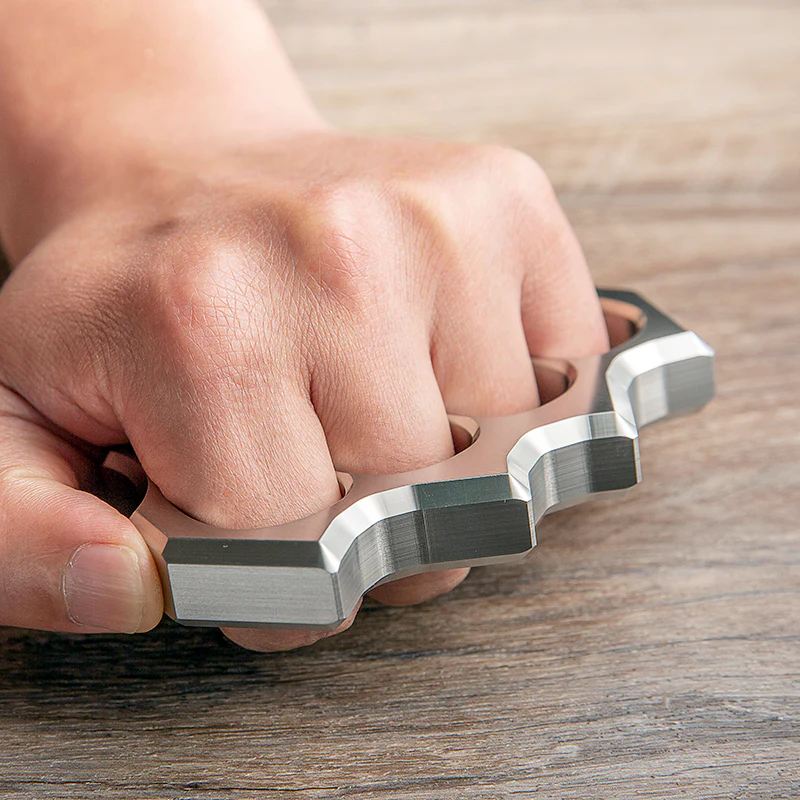 Spiked Knuckle Dusters - Cakra EDC Gadgets - Image 3