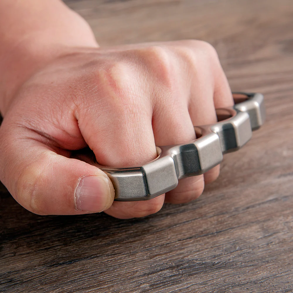 Titanium Brass Knuckles EDC Weapons - Image 3